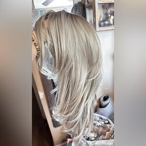 Long Blonde  layered Wig